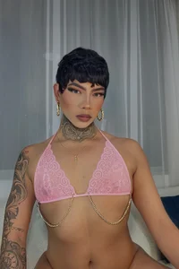 laura_sweett120 😈 Bilde