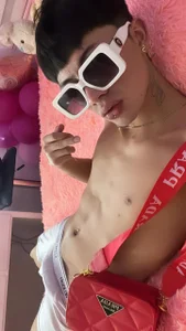 Steev_Novoa Public টি ছবি