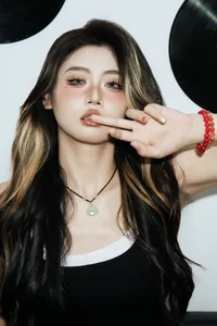 NewStar101 Krystal Pic 4