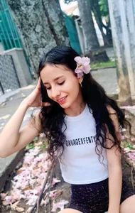 Sarah-Grace SUMMER 🌈🌺 Pic 2