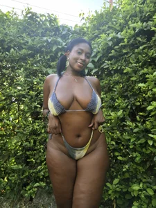 Nature inspires me... to behave a little 🍃😉" de HanaThompson Foto 3