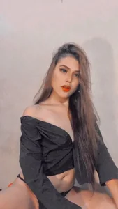 Nami_Campbell Public Foto 4