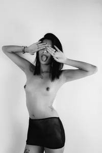 Andy__Nova Black & White  6টি ছবি