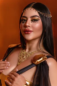 Catalina-Malave Cleopatra 🎃👁️‍🗨️✨ Poză 5