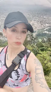 Kristen_Garner one of the things that I like  2টি ছবি