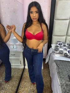 First day like a model 💕 de Kiaravegaa  5 Imagens