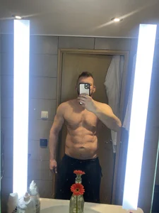 69Model69s XXX nøgenfoto 6