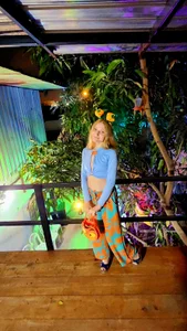 Vanessa_Norris Tropics Pic