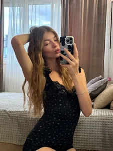 MeganMouris outfits for stream 🤍 Pic 5