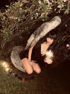 Rouse_Monroe my first day of candles 🎆 Pic 4