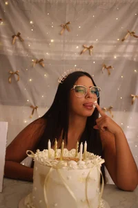 Megaan_Greey: A New Year to Continue Enjoying Next to You 🎂🎈🎉🥰 ( фото)