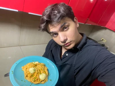 Public de MrAdonis_  4 Imagens