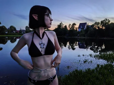 HazelTompson's Lady of the Lake Sex Photo 6