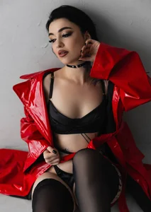 Magic_Allie: Your mistress ( 7 фото)