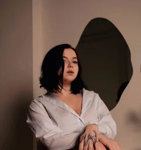 SallyKelley Old but gold Gambar 3
