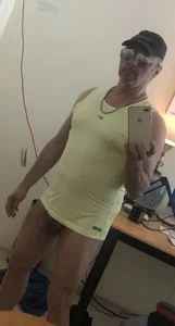 hotdadbod Yellow Tank and Dick Foto 3