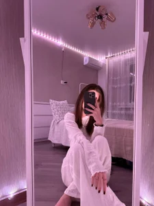 LornaBuffkin I'm sitting in pink Pic