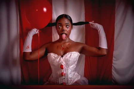 TIFFANY_EVANS_ Do you want to float with me? зображення 3