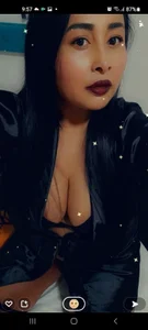 Public de NadiaWhite  4 photos