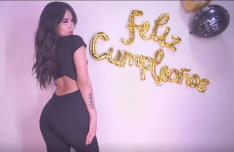 My 19th Birthday 🥳 🎉 de chloe_moons_  9 Imagens