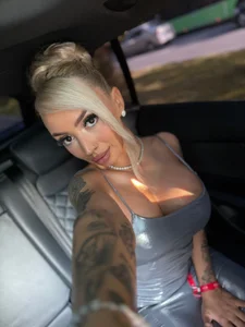 BambiKayyy: I'm that 'something' your fantasies were missing🔥 ( 5 фото)