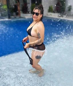 eva_rosse69 Enjoying a great pool day 💦🥽 사진