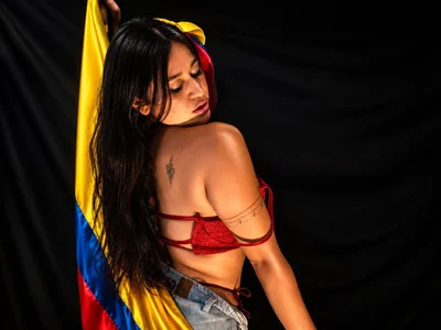ABBYANDYILIRA Colombian sexy girl 🥵💕 Billede 7