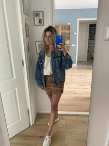 lindy94 Public Pic 3