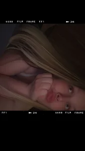 DomsSexDoll69 Public Kuva