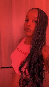 midnightdoll1 Chilling Pic