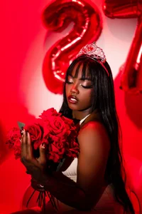 ReinaMiah kullanıcısının Did you wish me a Happy Birthday? albümü -  fotoğraf