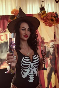 CarlaReysX Witch Kuva