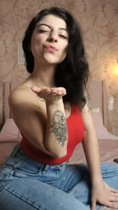 anntonella_watsonのNot everything sweet is innocent…🍓の 3枚の写真