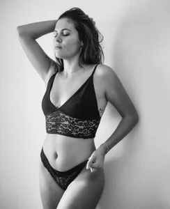 magicalunicornxx's XXX Nude Photo 2