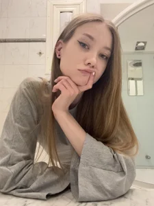 CassieVale Public Foto