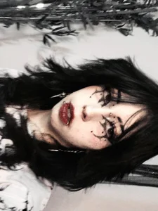 Nyx_nayla Tus ganas + mis ganas = peligro Billede 4