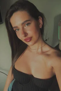 Bella__Kallen Public - {count, plural, one {תמונה אחת} two {שתי תמונות} many {# תמונות} other {# תמונות}}