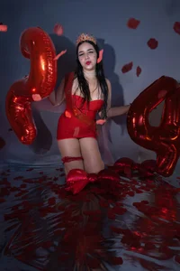 melaniecooperrのHAPPYYY BIRTHADAY🔥💥✨の 2枚の写真