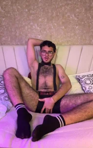 🖤 de Zac_Golden  4 Imagens