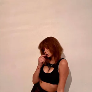 Yui_Model Public Pic 3