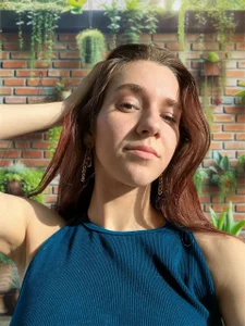 PetraHambelton Blue velvet 🦋 Pic