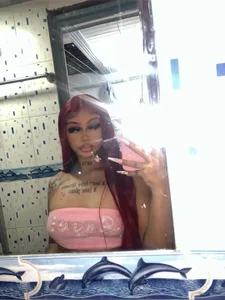 Mia_JansenPublic图片