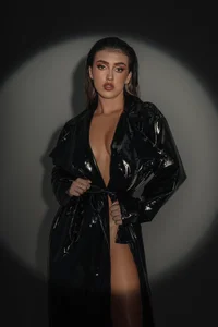 PaulinaSantos_ Lady in black ♥ Immagine  2