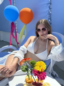 party by the pool de AliceBrayan  4 photos