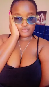 Bustyy_Bitch Big Boobs Billede