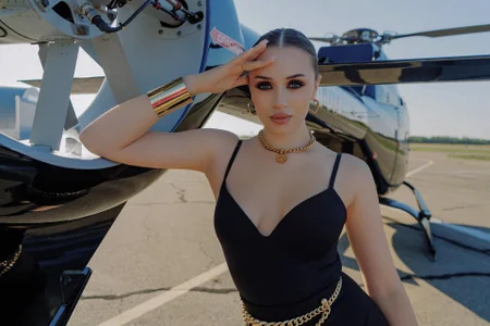 Betty_Bridge Should I give you a ride?  7টি ছবি