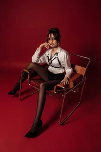 Zdjęcia AliceVersal Satisfaction:  7