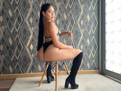 sarahyessica And definitely hard to forget´🖤✨ Poză 2