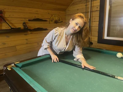 xeva_angelxのBilliards and a sexy girlの 5枚の写真