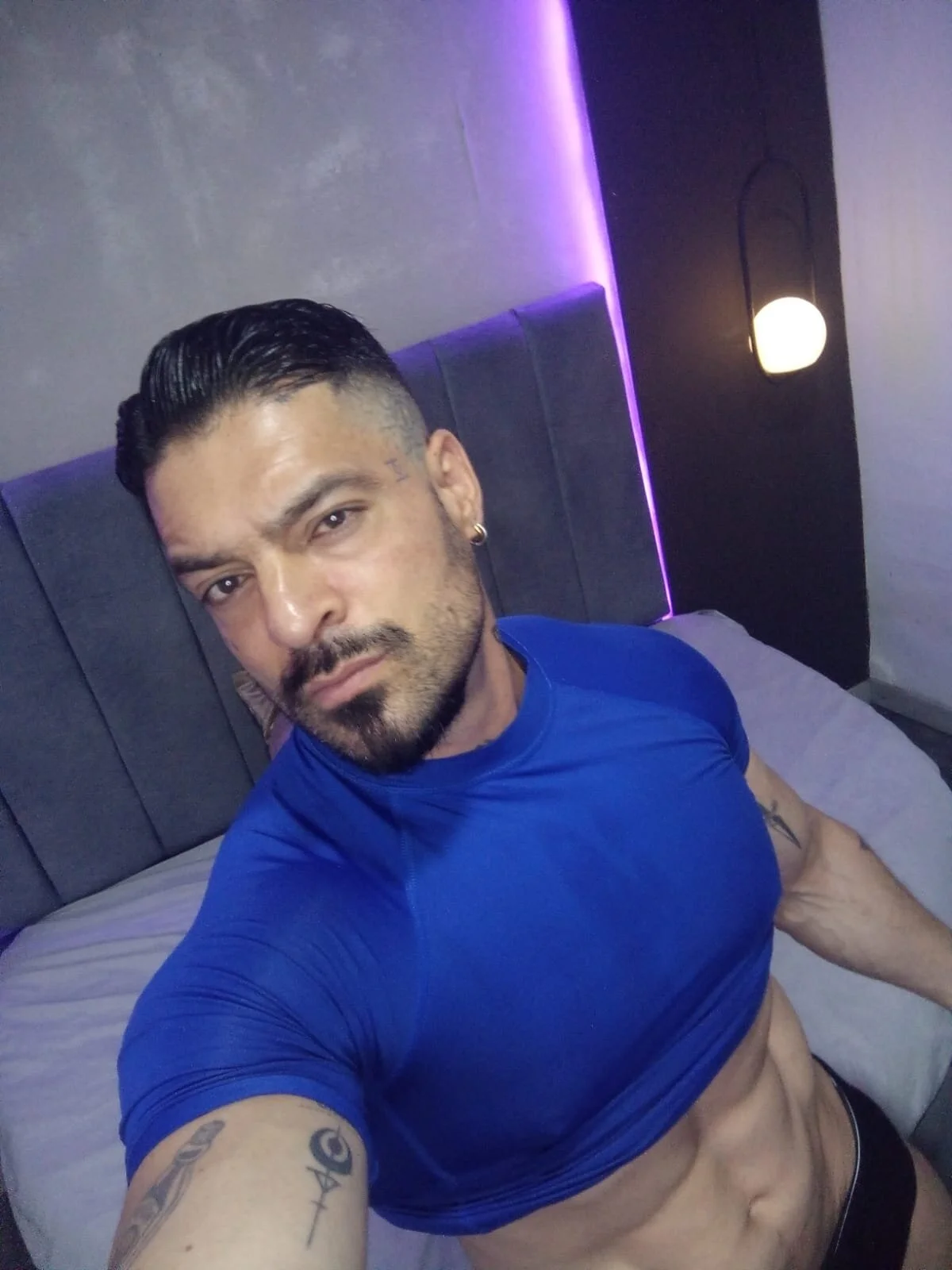 dennis__coxx 熱門圖 片 2662